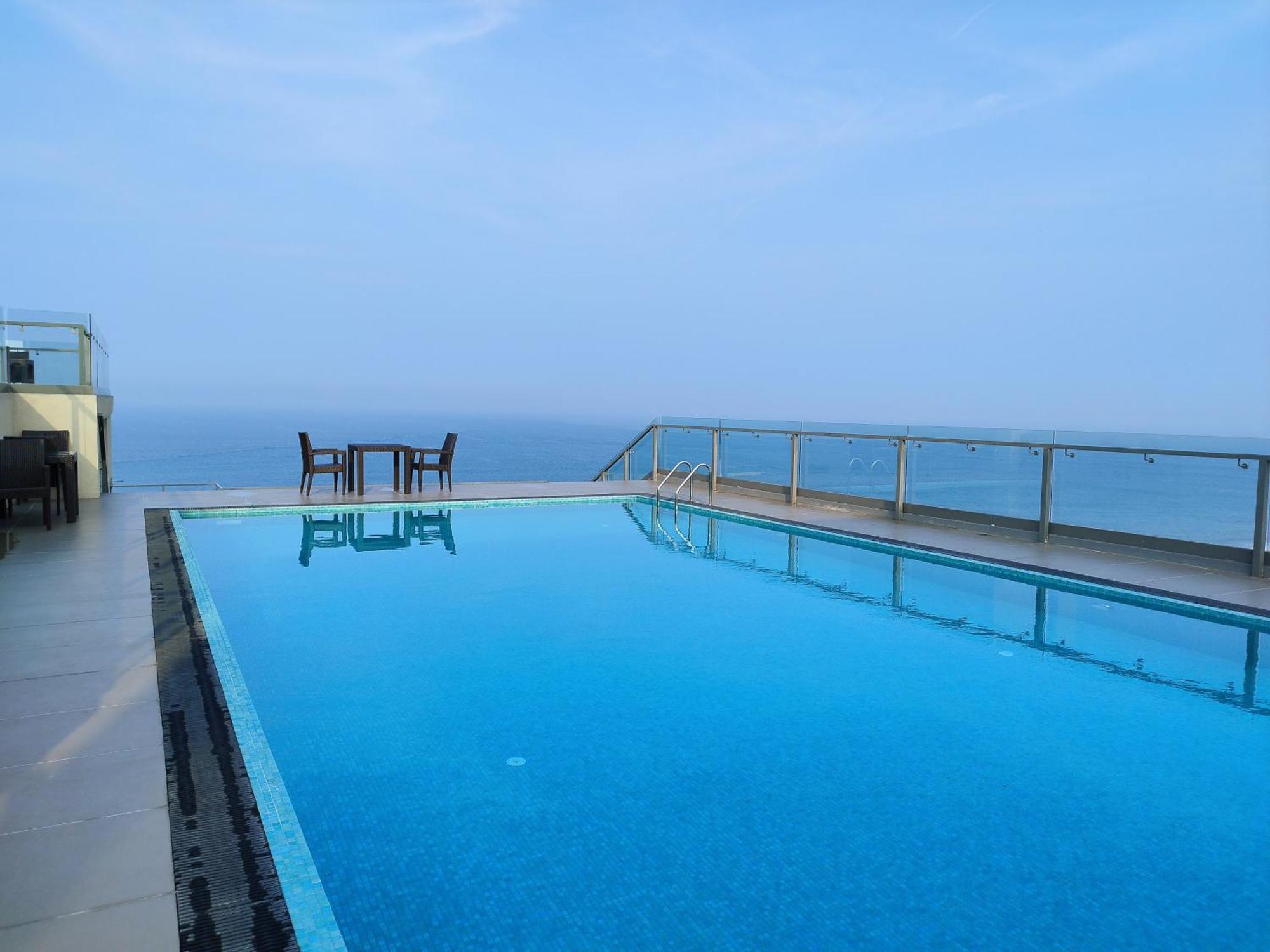Meeresbrise By Ocean Breaze Negombo Buitenkant foto