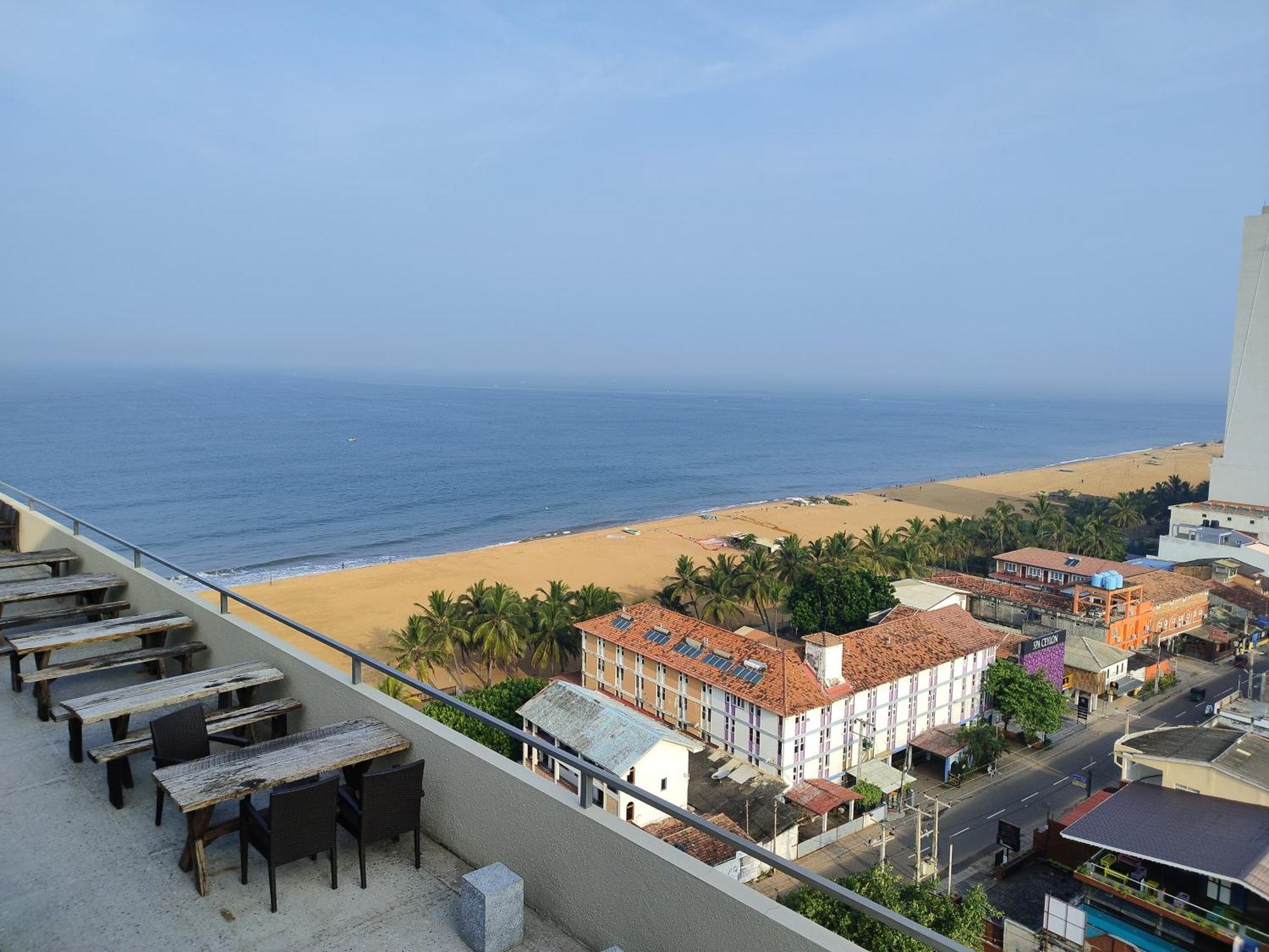 Meeresbrise By Ocean Breaze Negombo Buitenkant foto
